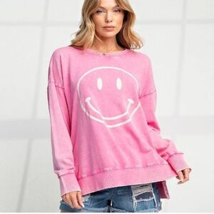 Easel sweatshirt top long sleeve Pink Smiley Face Women's Top